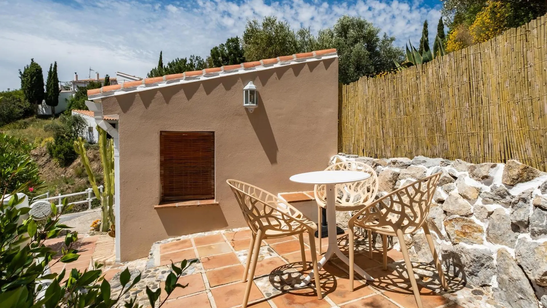 ベッド・アンド・ブレックファスト Bed And Breakfast Lagabella Sedella